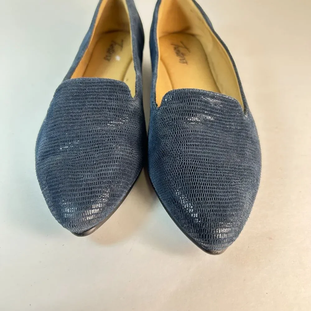 Trotters Women's Harlowe Navy Lizard Embossed Leather Flat Slip-on Size 8N